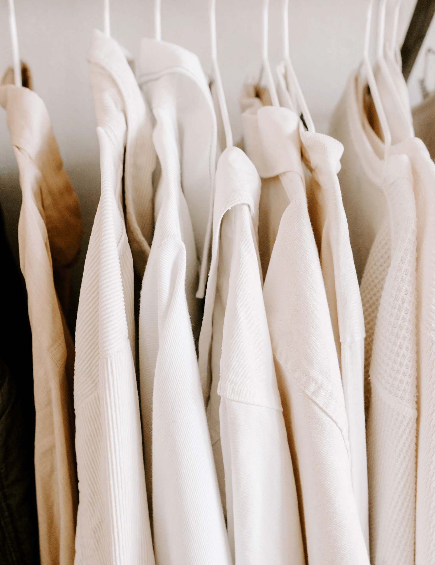 So erstellst du eine Capsule Wardrobe