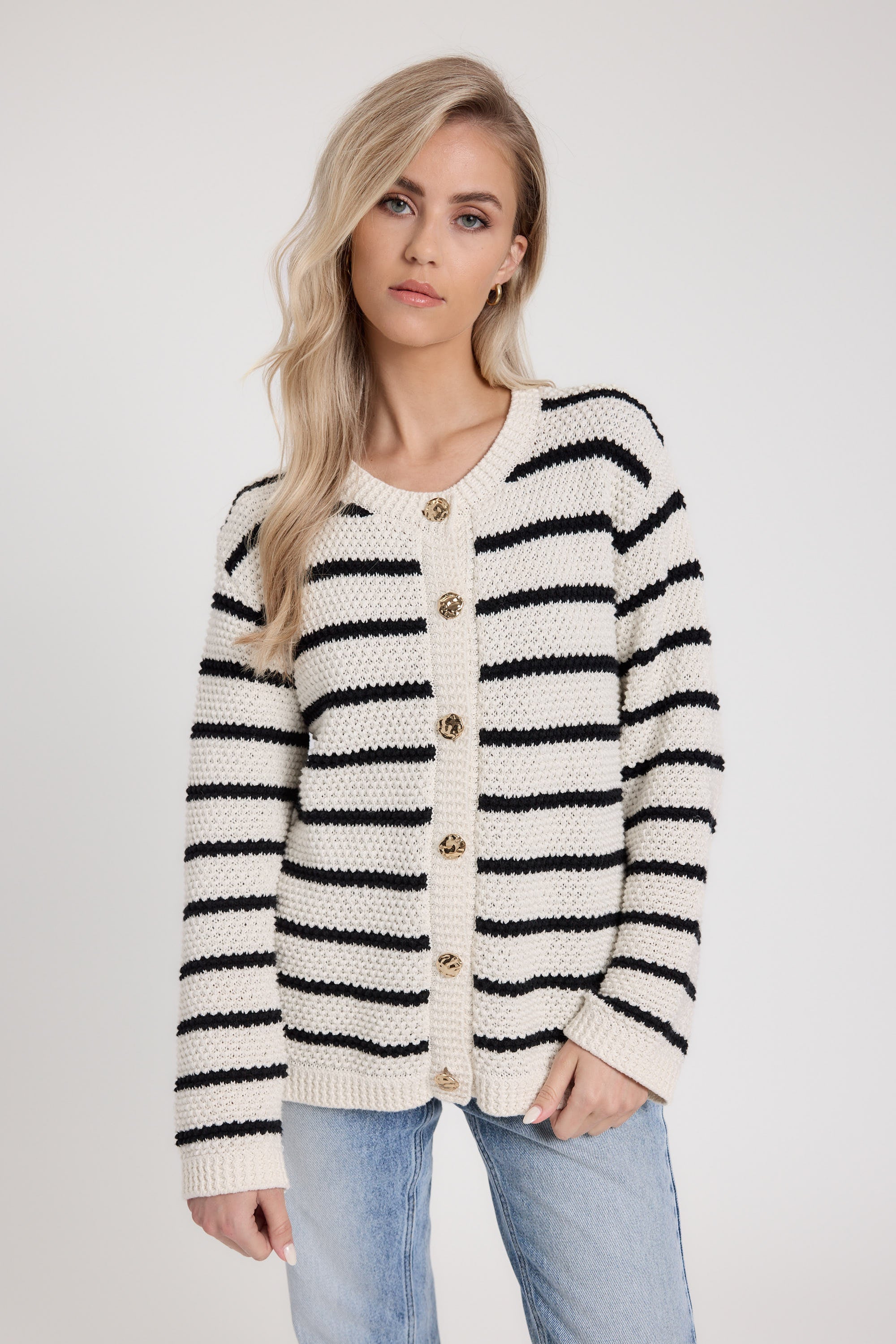 Strickjacke HENNI black/white striped