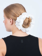 Scrunchie BRODERIE white