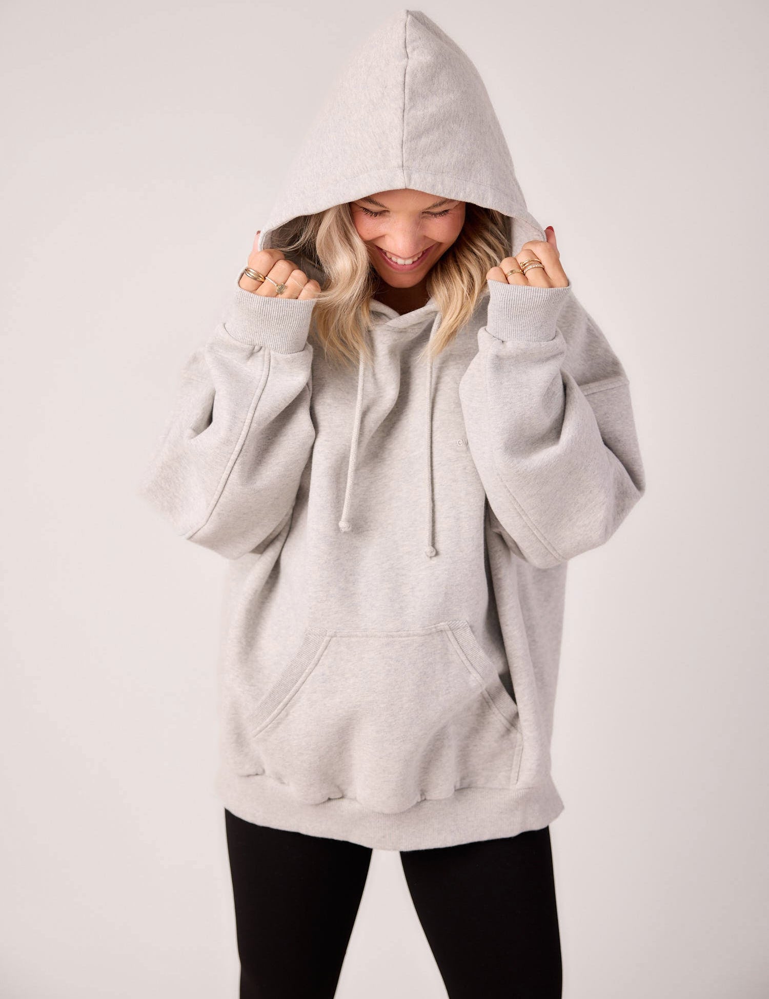 Hoodie_Lena_2.jpg