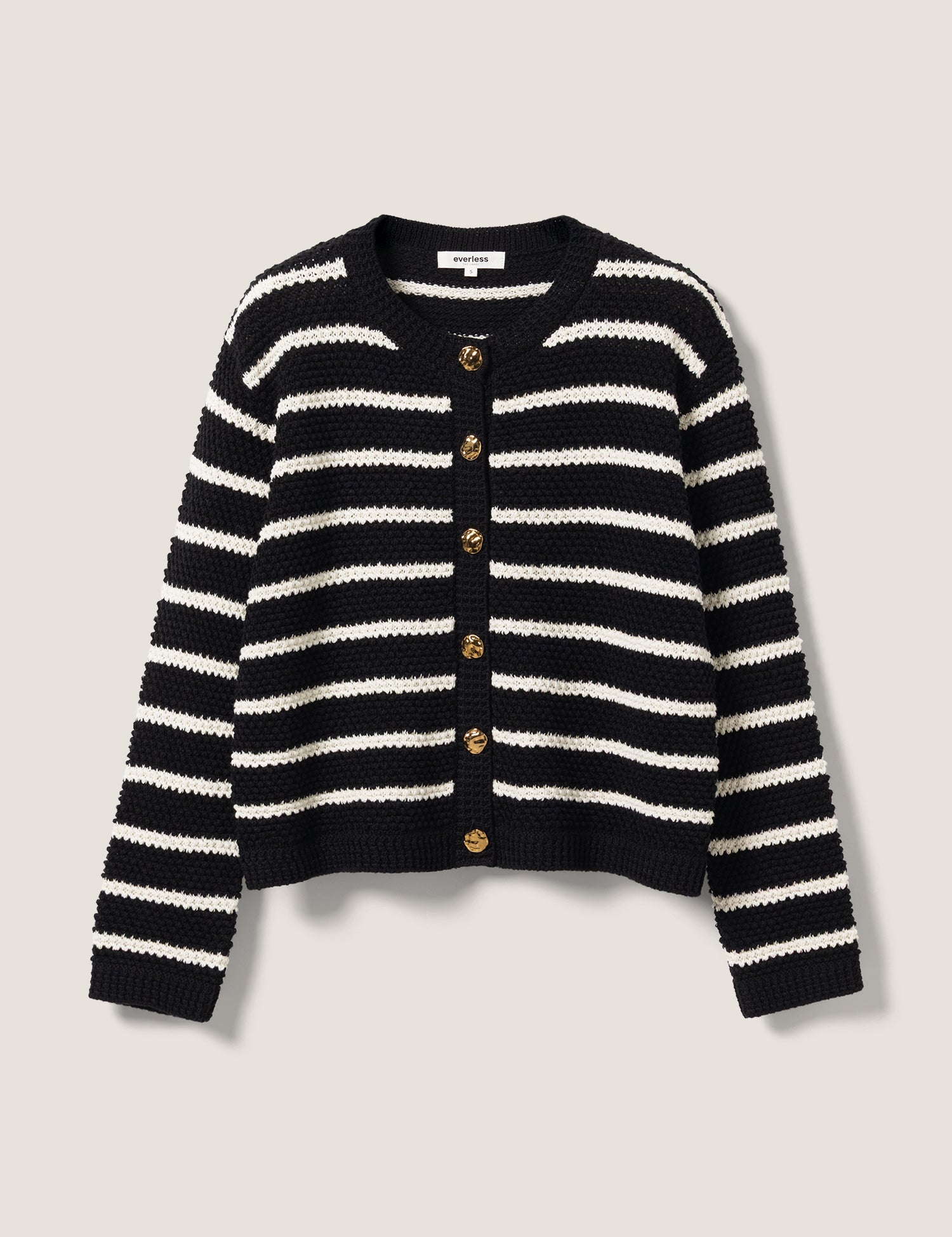 cardigan_henni_striped_001_aa497c13-ea02-488d-8bf7-4ad9cd0da4cd.jpg