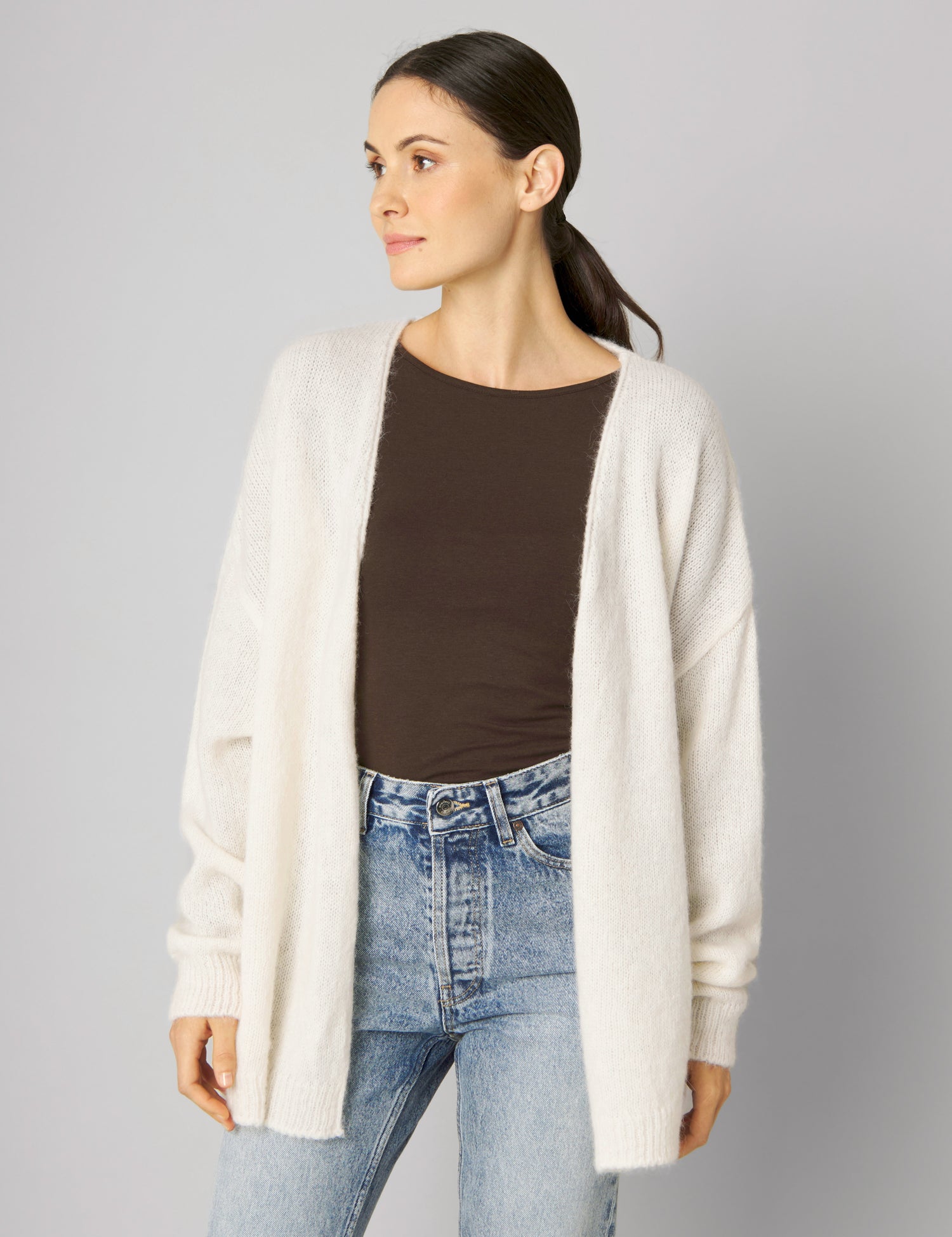 cardigan_jessy_white_M017.jpg