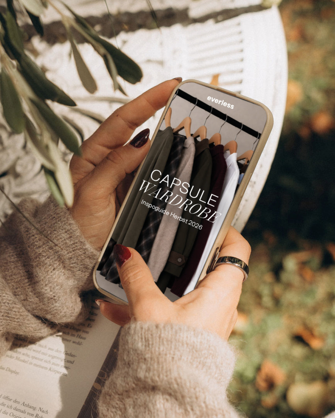 Capsule Wardrobe Herbst Startbild am Handy