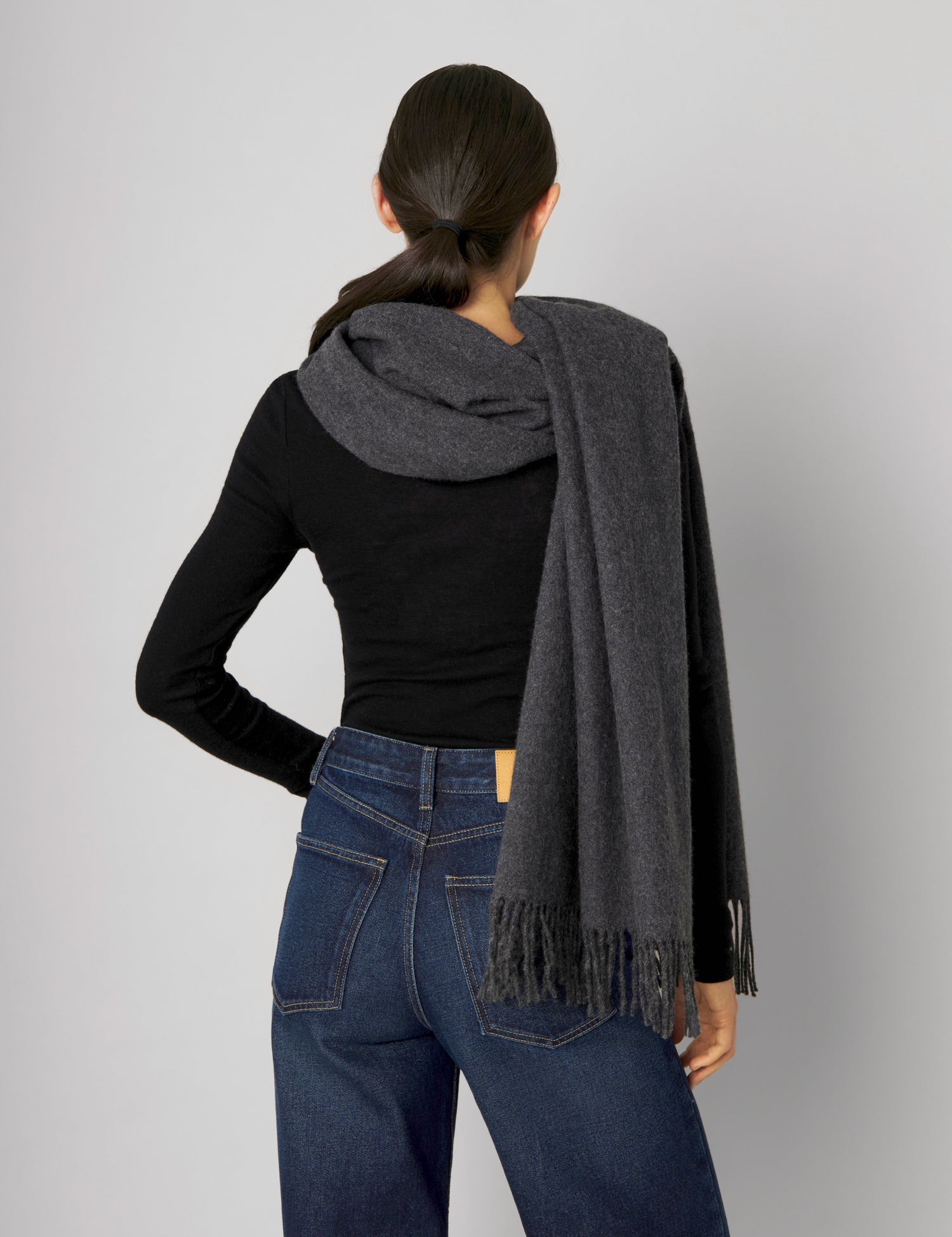scarf_pippa_anthrazit_M098.jpg