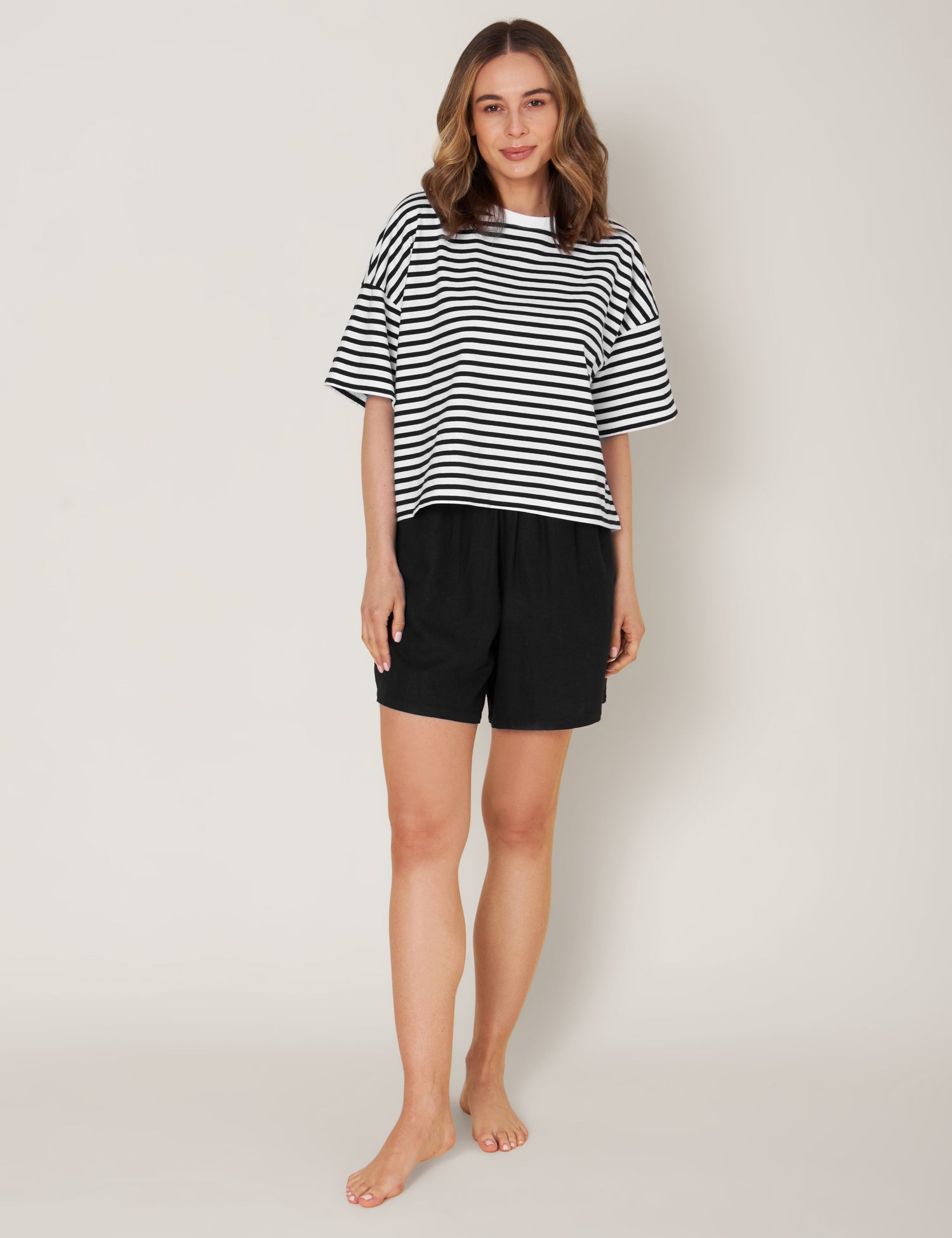 short_michi_black_M009.jpg